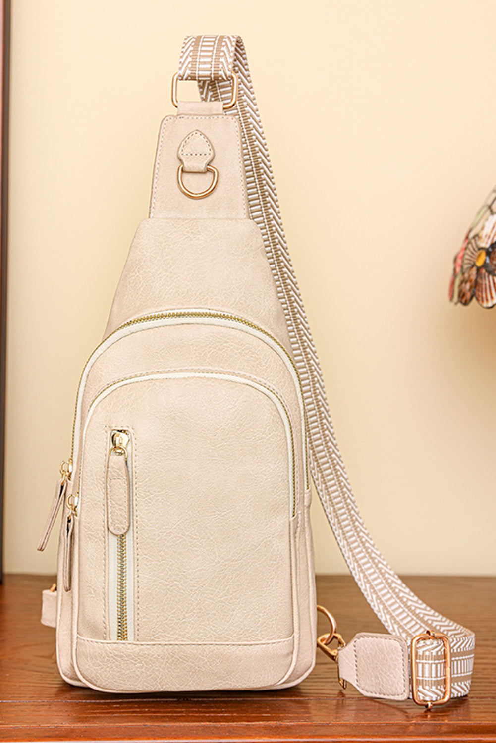 White Vintage Contast PU Leather Zipped Crossbody Bag